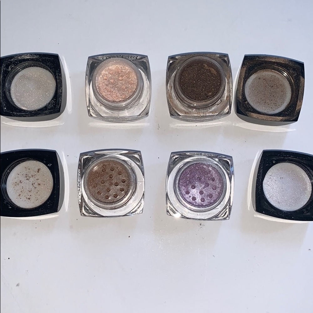 Younique shimmery Eye Shadow